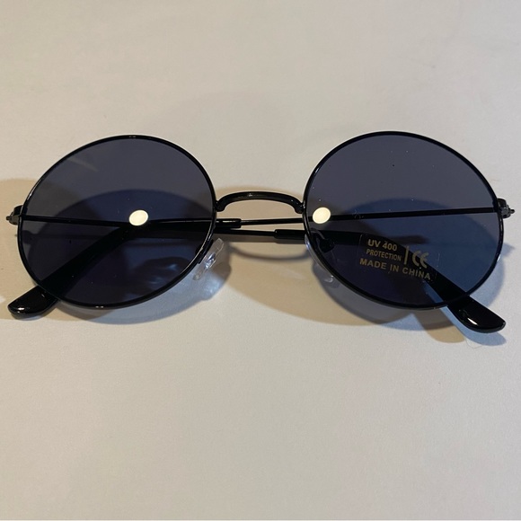 Round black metal frame sunglasses 2”, NWT, hippie style - Picture 4 of 4